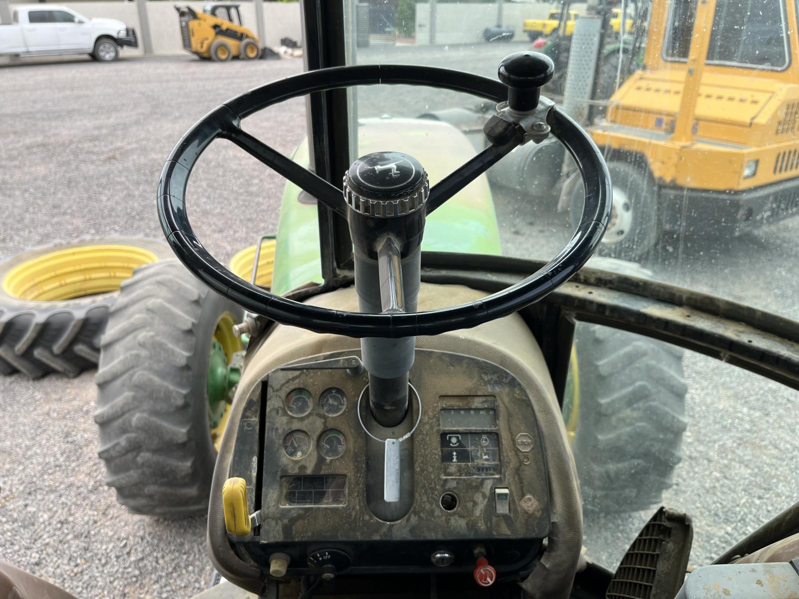 ./imagenes/INVOICE/2019/18129/JOHN DEERE 4850 (15).JPG